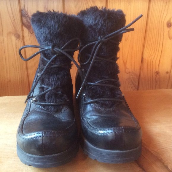 BareTraps Presume Black Leather Faux Fur Lace Up Inner Zip Winter Boots Size 10M - Picture 3 of 7